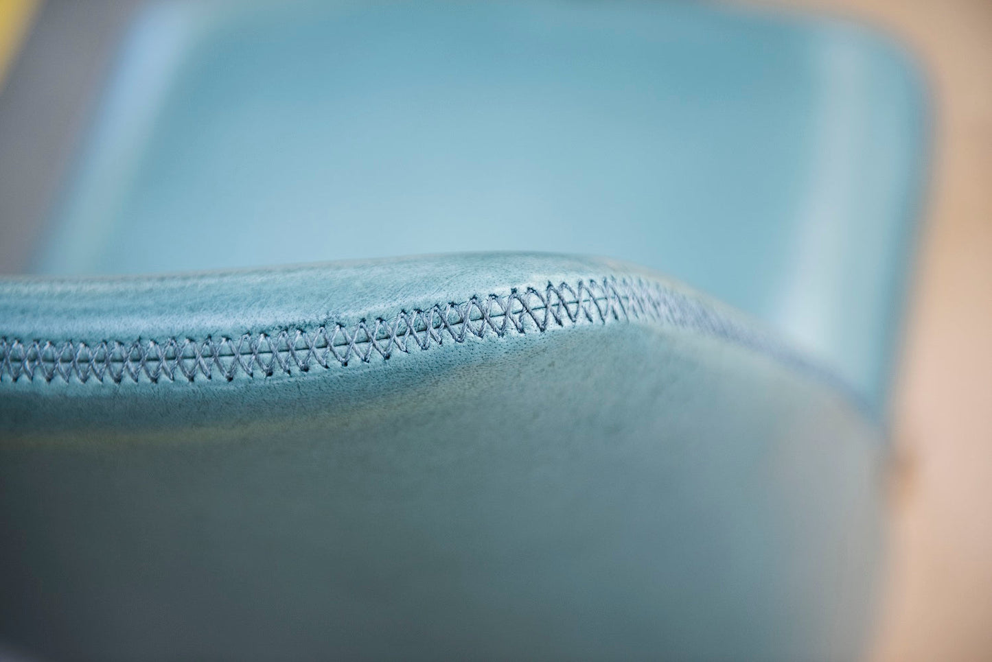 Scaun bucatarie din piele | model BABAS